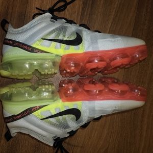 NIKE VAPOR MAX